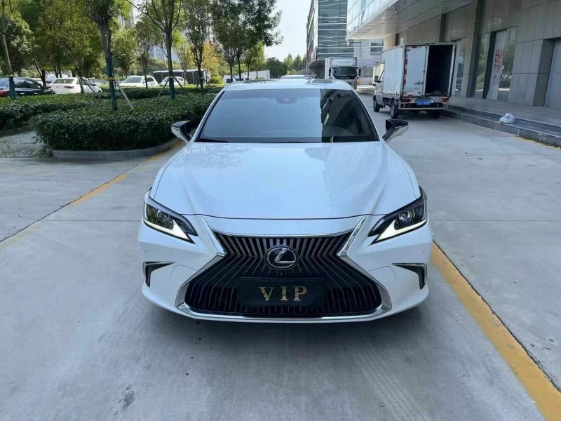 潍坊19年雷克萨斯ES1