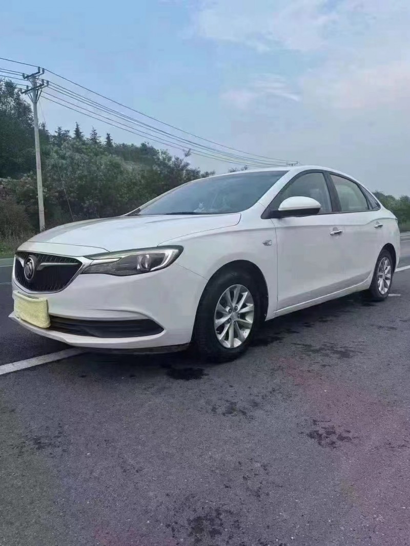 邢台18年别克英朗2