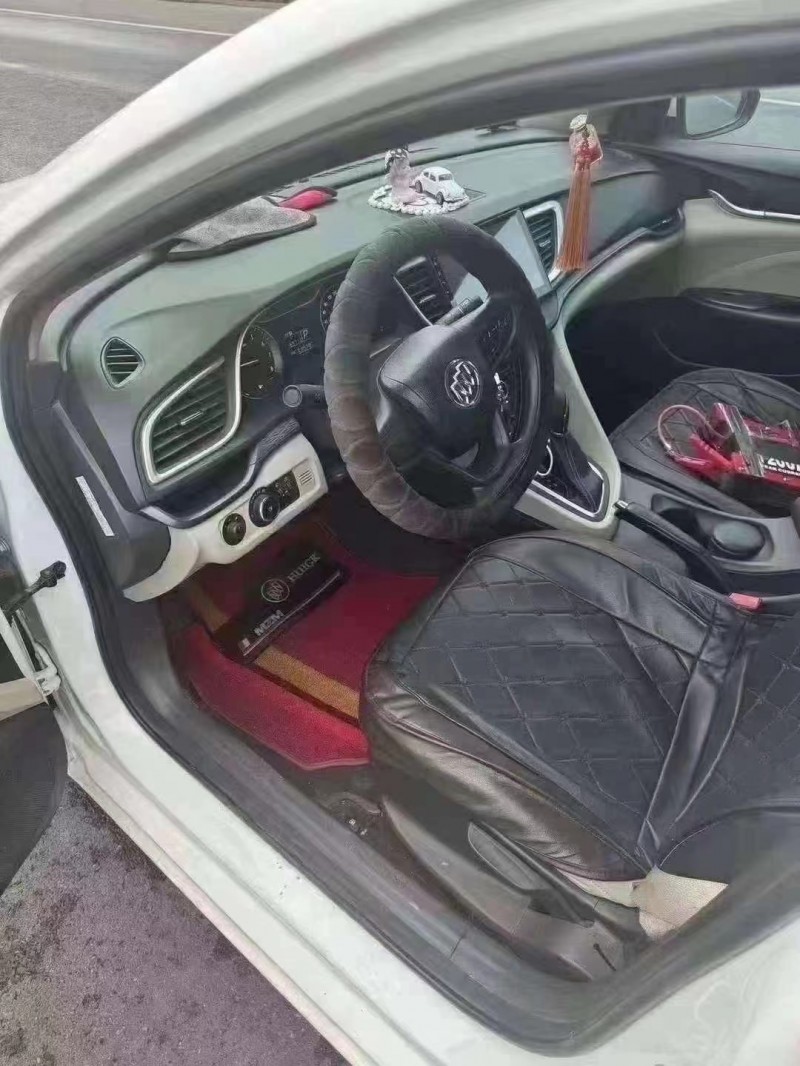 邢台18年别克英朗4