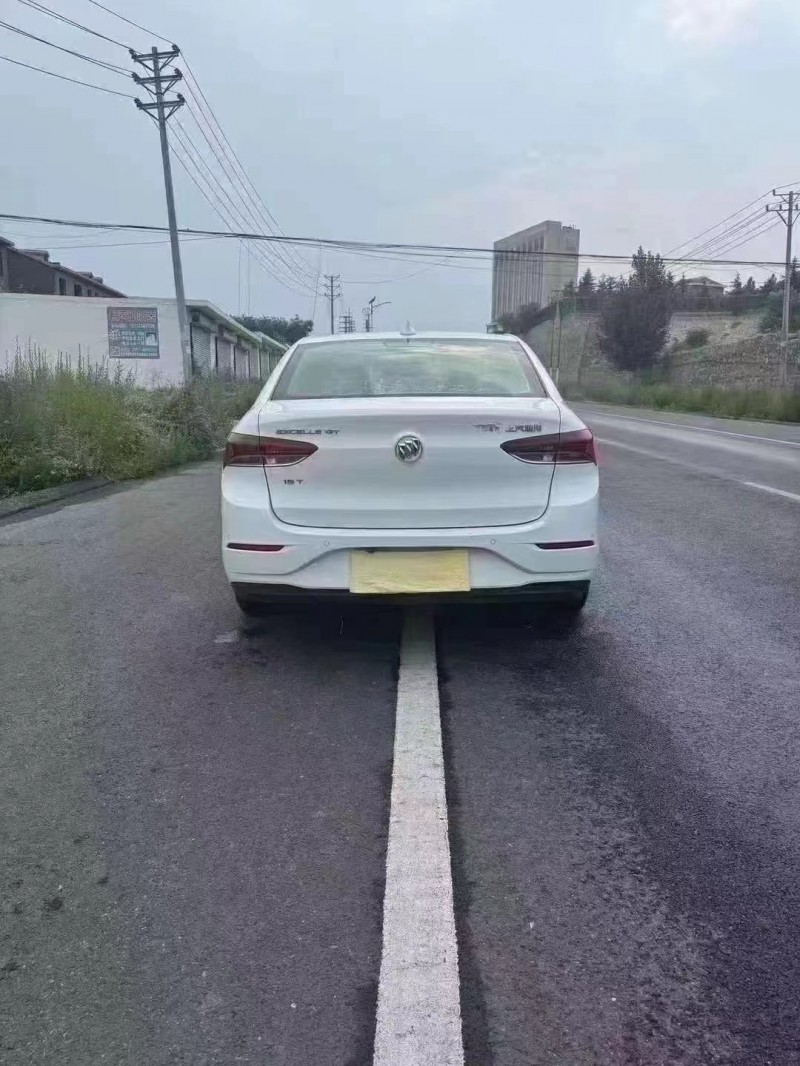 邢台18年别克英朗7