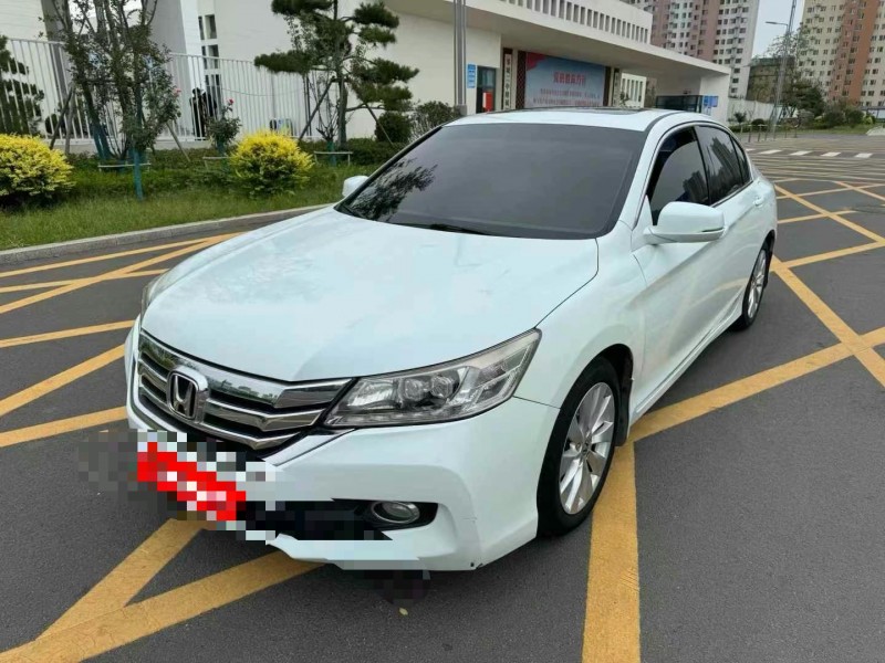 济宁14年本田雅阁2