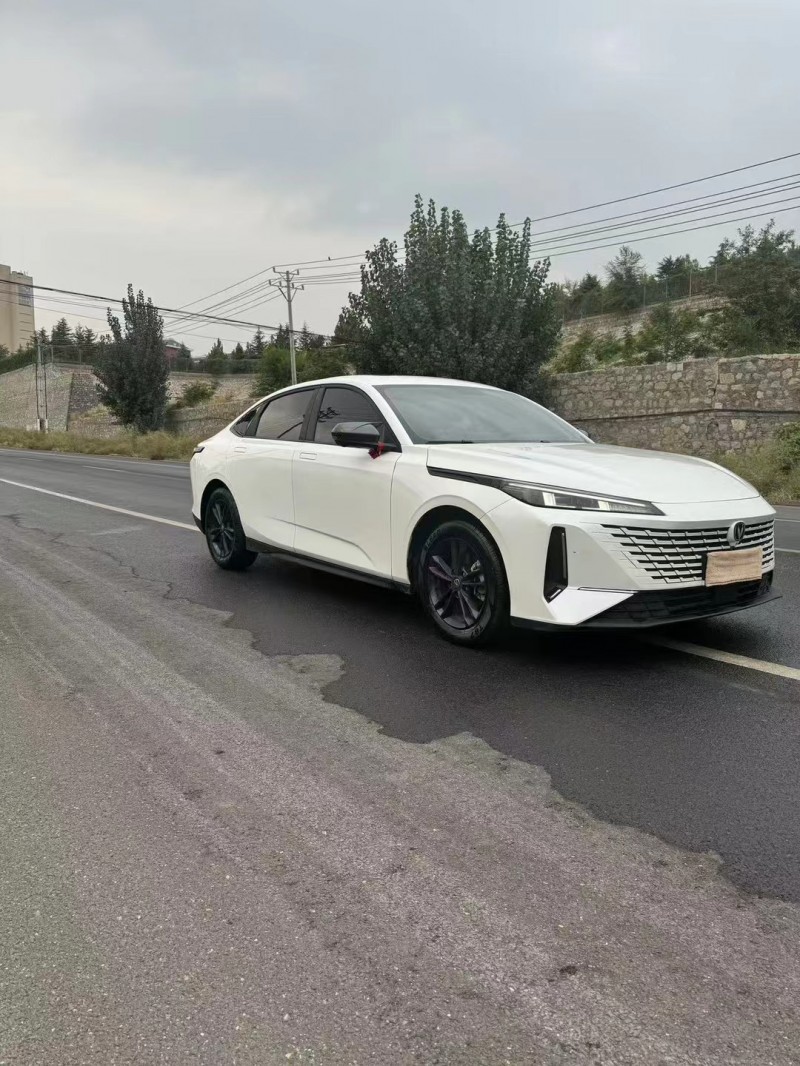 邯鄲24年長安汽車逸達2