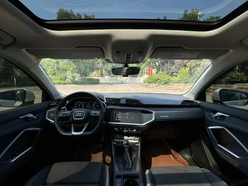 青岛23年奥迪Q34