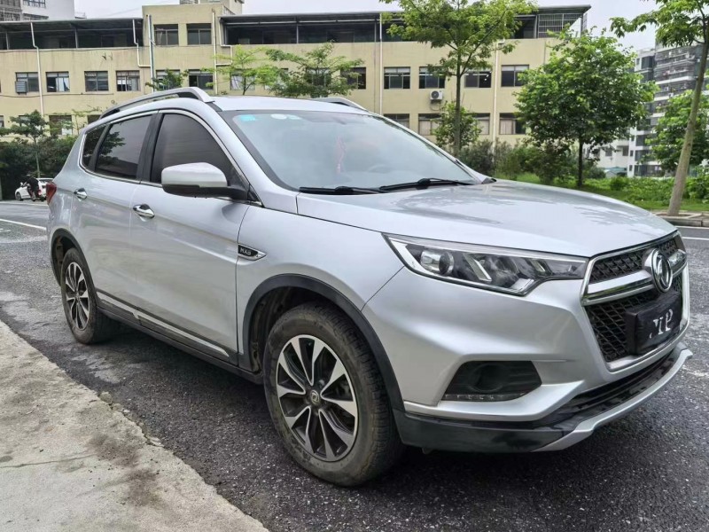 广州17年东风风度2