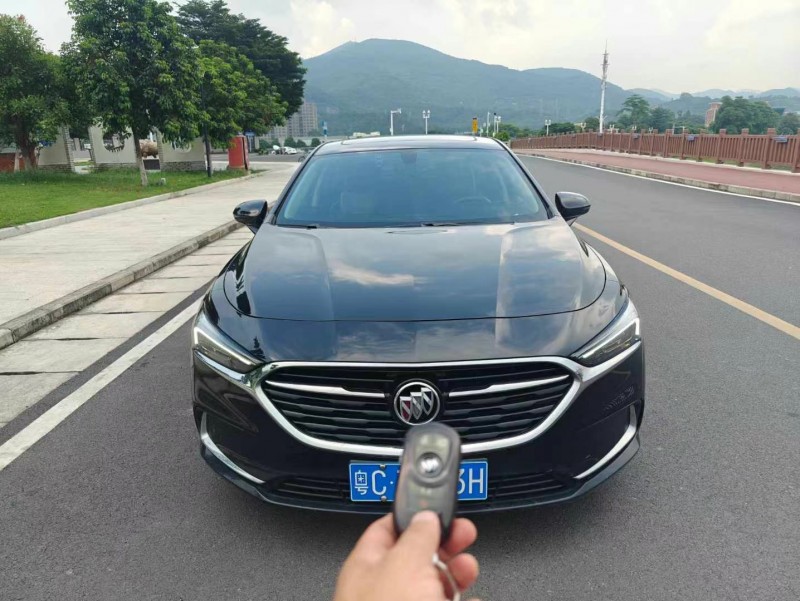 东莞21年别克君越1