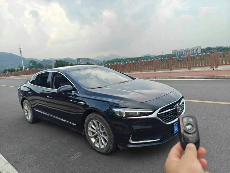 东莞21年别克君越2