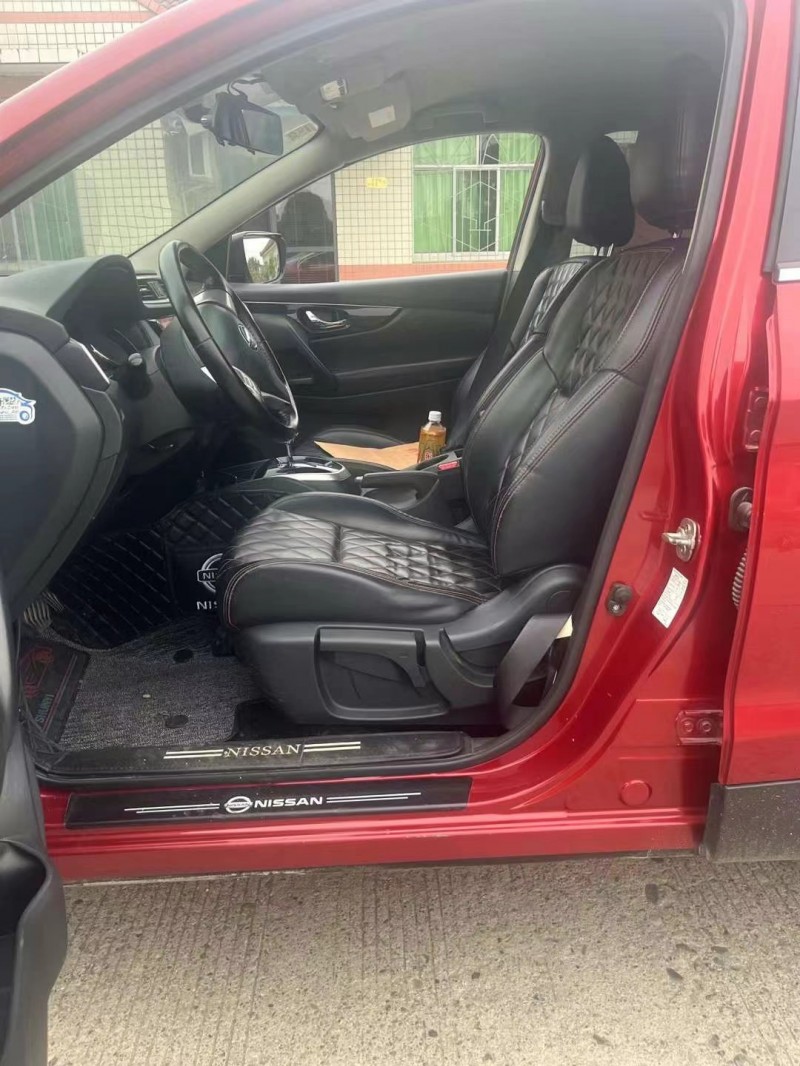 成都18年日产逍客3