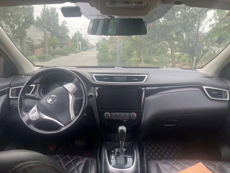 成都18年日产逍客5