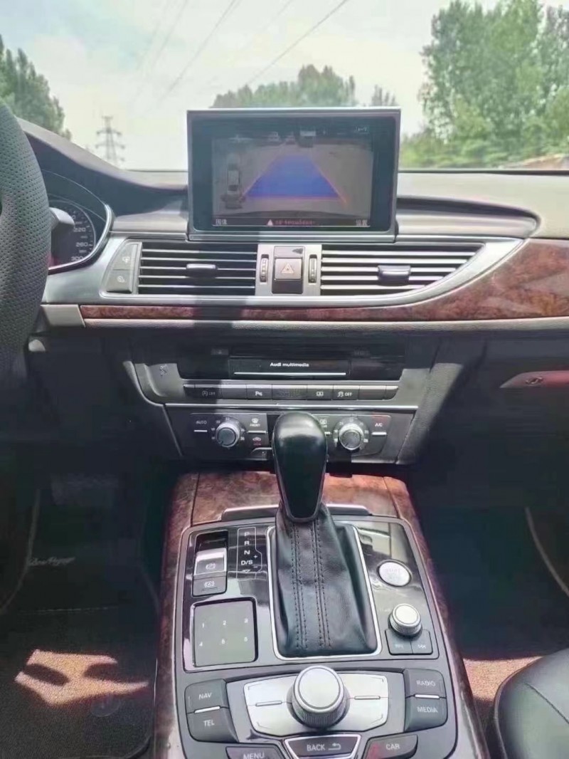 济宁17年奥迪A6L5