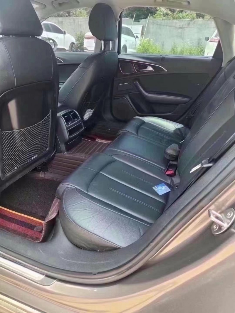 济宁17年奥迪A6L8