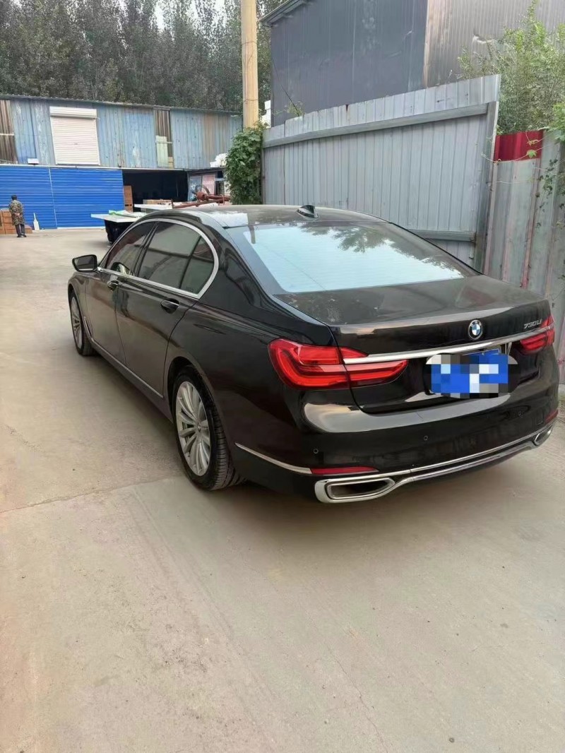 保定18年宝马7系7