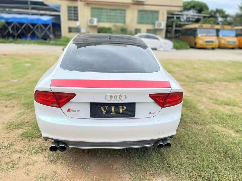 广州15年奥迪A7L9