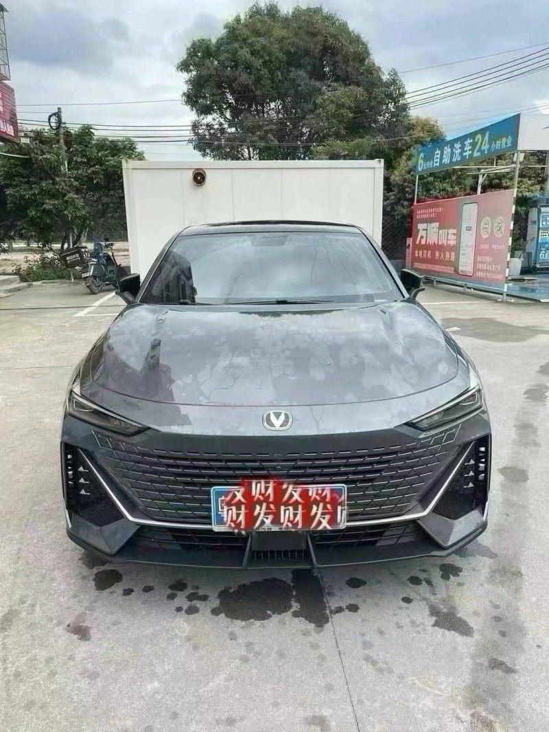 广州22年长安汽车UNI-V1