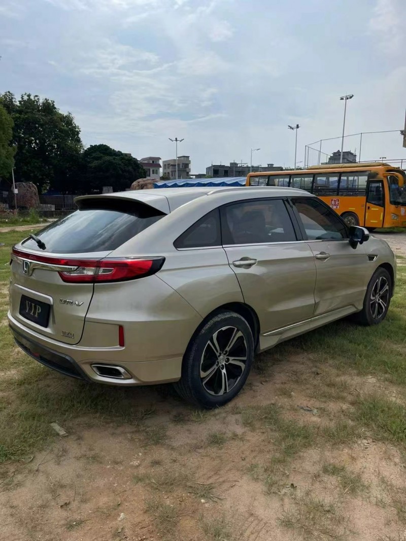 广州17年本田URV7