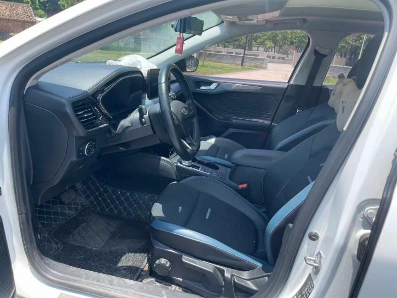 东莞21年福特福克斯5