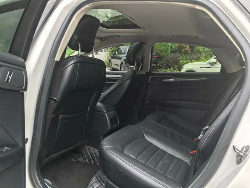 广州17年福特蒙迪欧8