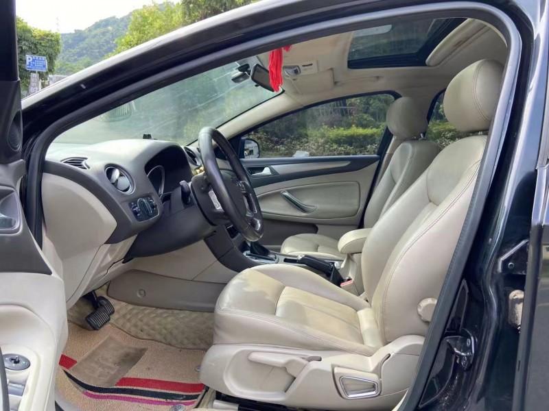 广州13年福特蒙迪欧8