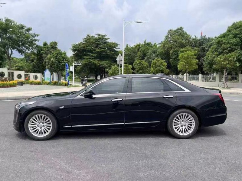 东莞20年凯迪拉克CT68