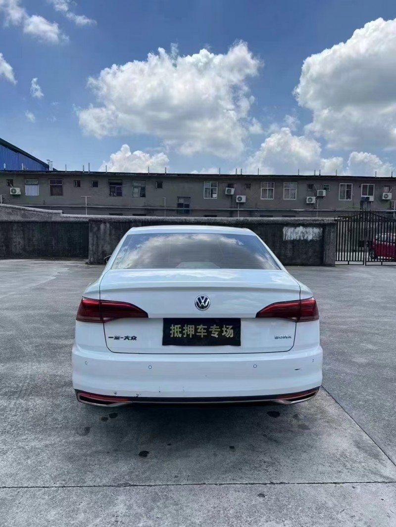桂林20年大眾寶來8