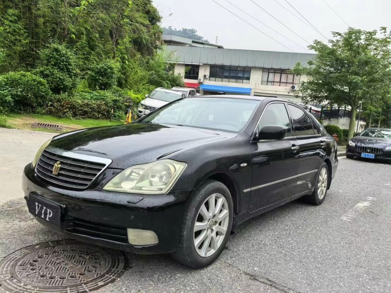 广州05年丰田皇冠3