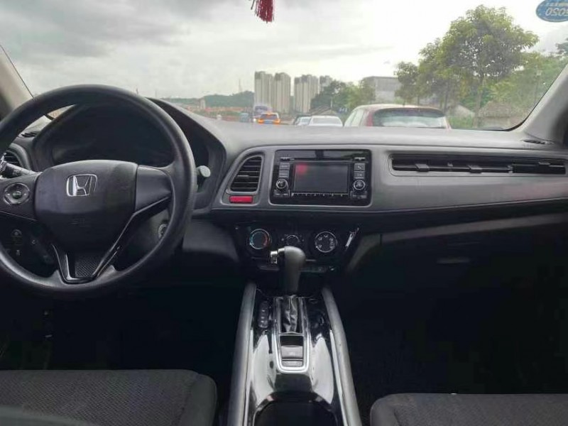 东莞18年本田缤智5