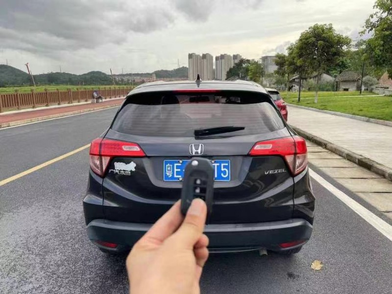 东莞18年本田缤智9