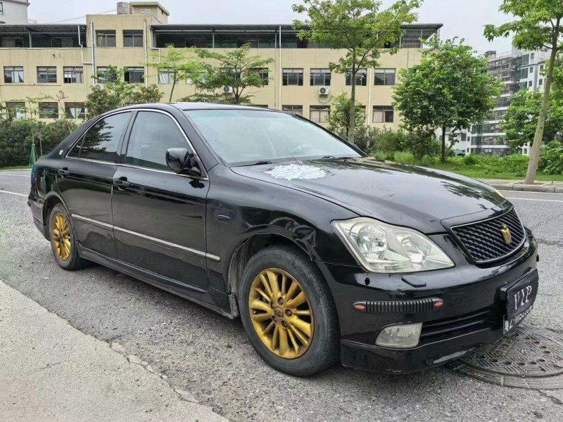 广州05年丰田皇冠2