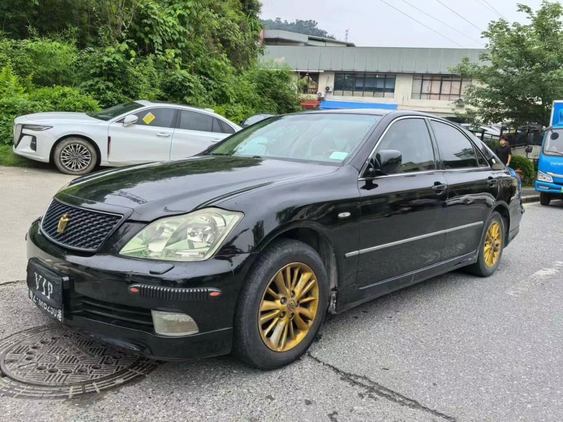 广州05年丰田皇冠3