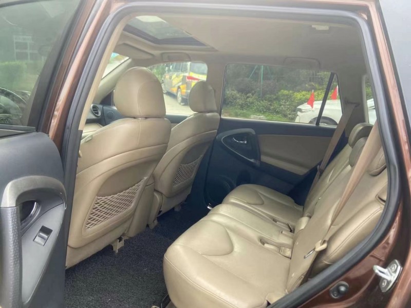 广州12年丰田RAV48