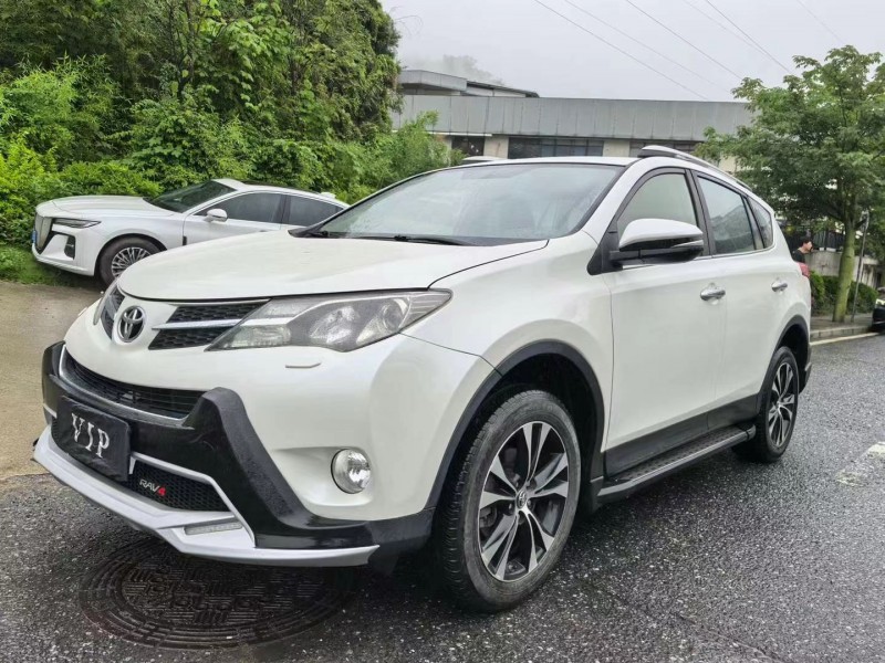 广州15年丰田RAV43