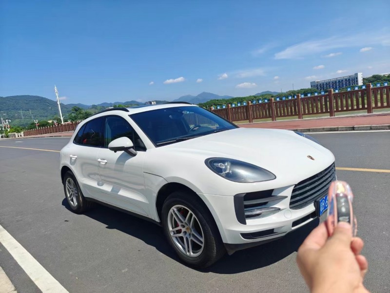 广州18年保时捷Macan3