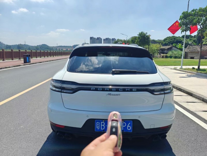 广州18年保时捷Macan9