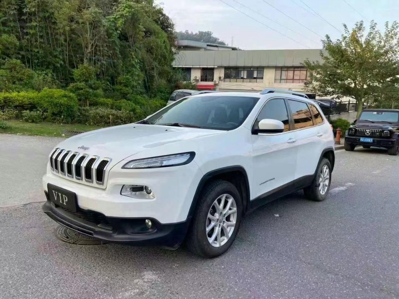 广州14年Jeep自由光3