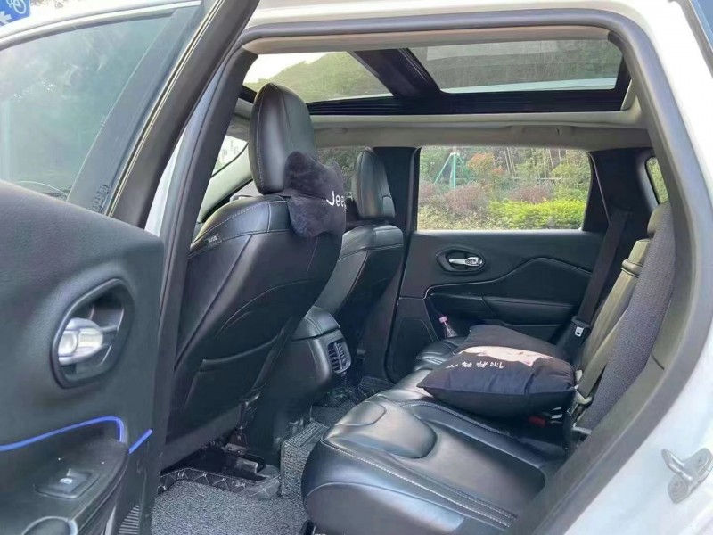 广州14年Jeep自由光8