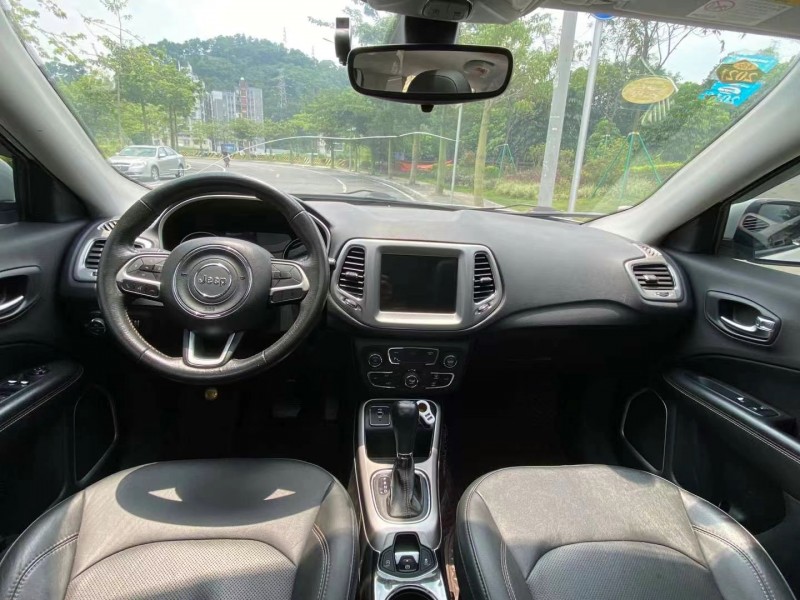 广州17年Jeep指南者9