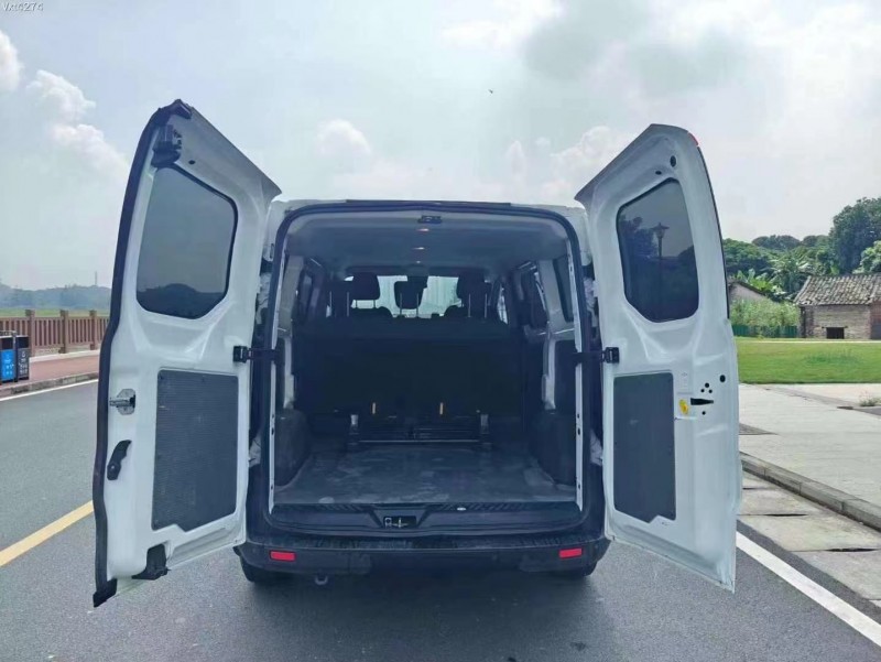 广州23年福特全顺8