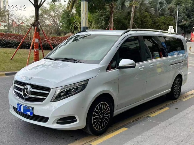 广州18年奔驰V3