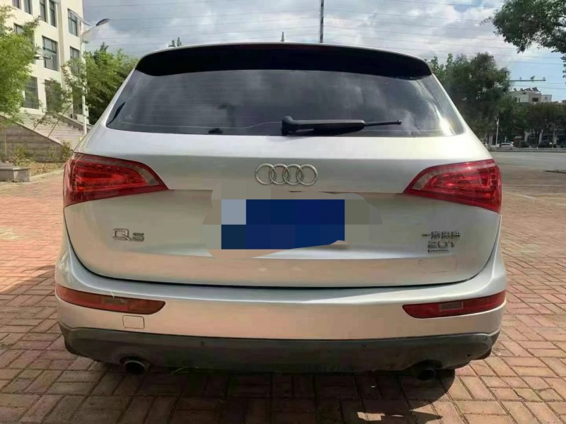 泰安10年奧迪Q56
