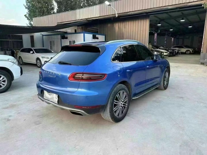 济宁15年保时捷Macan3