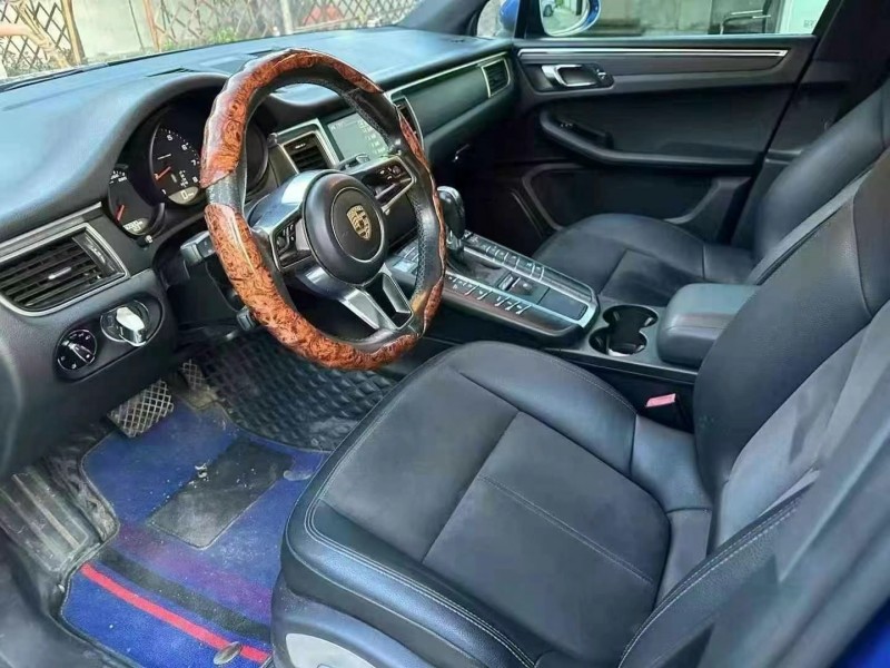 济宁15年保时捷Macan7