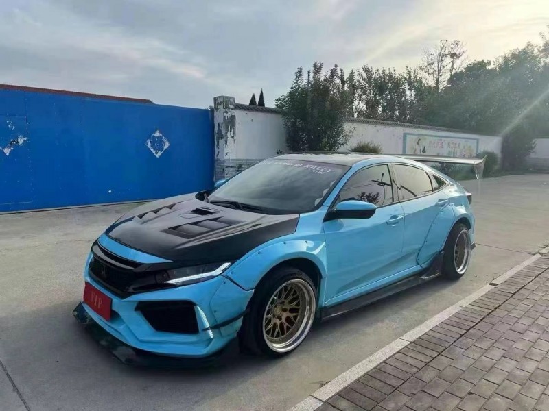 济宁18年本田思域2