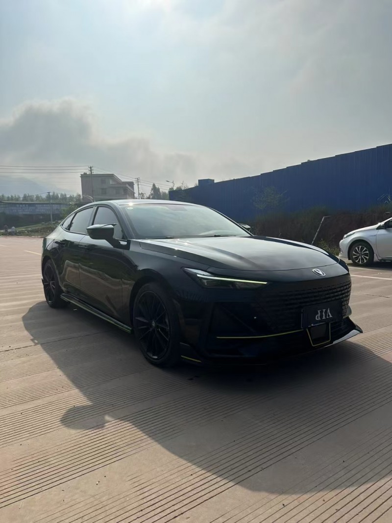 桂林22年長安汽車UNI-V2