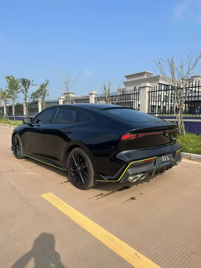 桂林22年長安汽車UNI-V5
