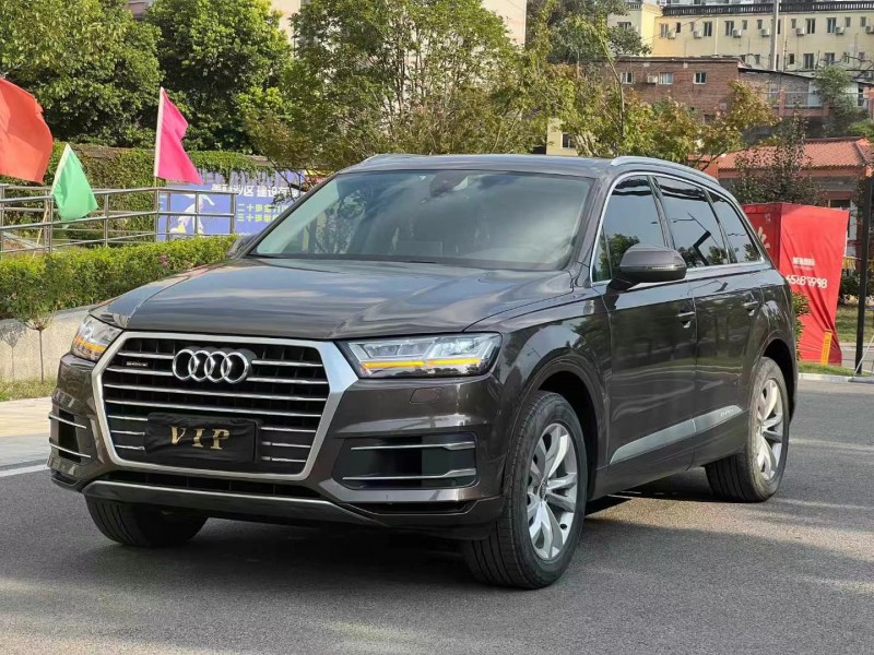 重庆18年奥迪Q72