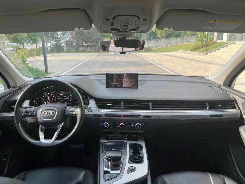 重庆18年奥迪Q74