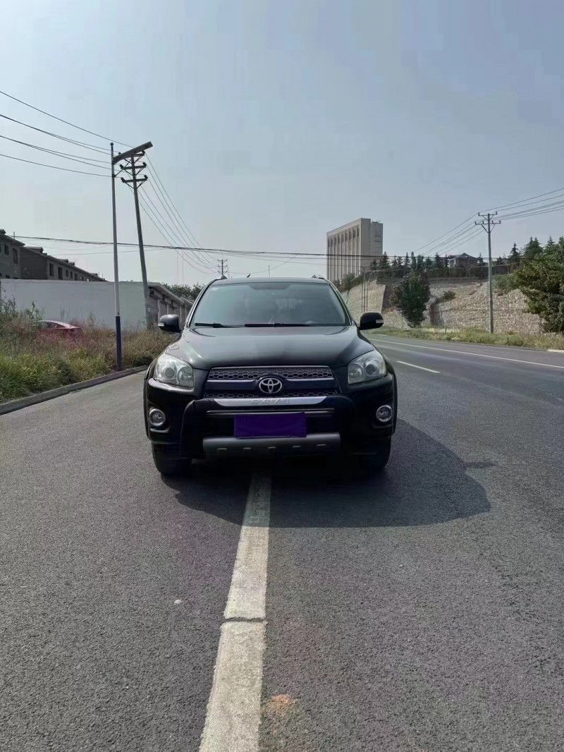 邯鄲13年豐田RAV41