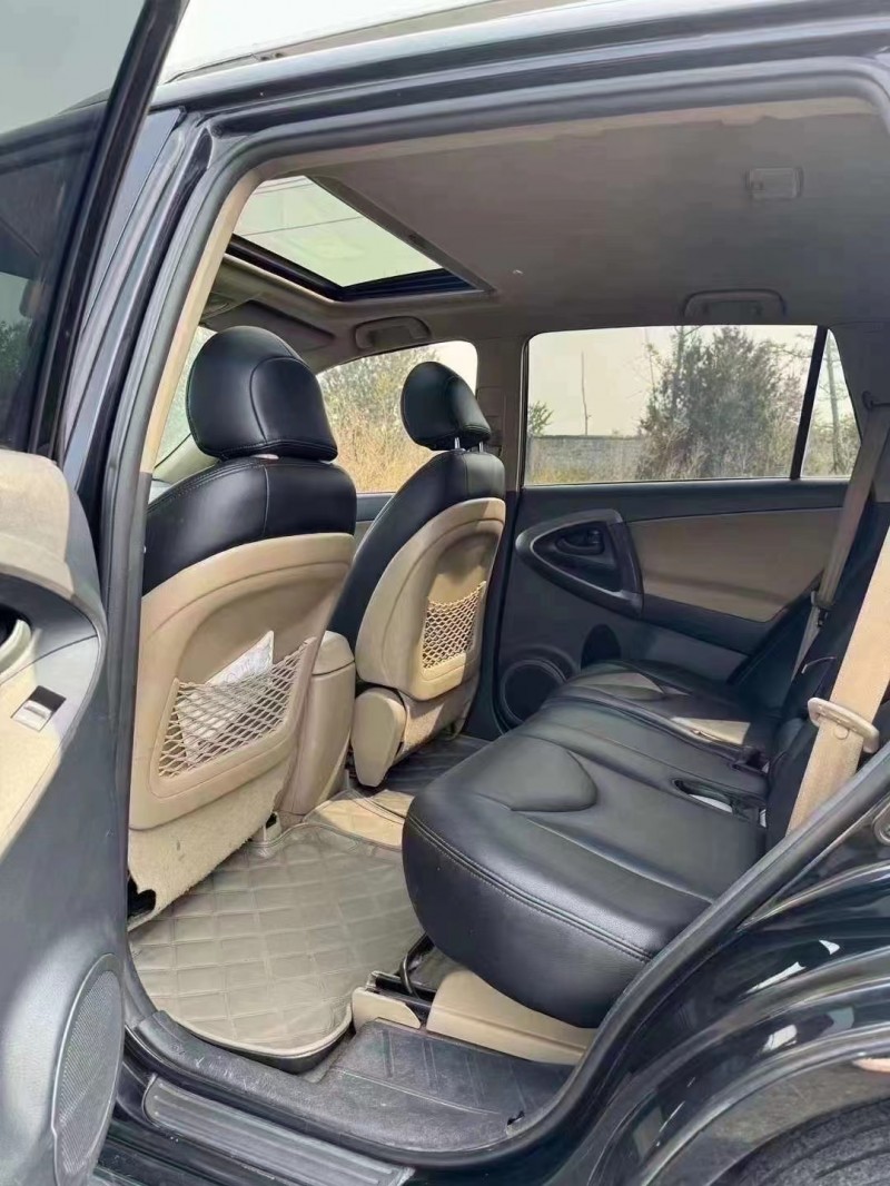 邯鄲13年豐田RAV44