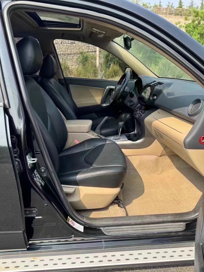 邯鄲13年豐田RAV46