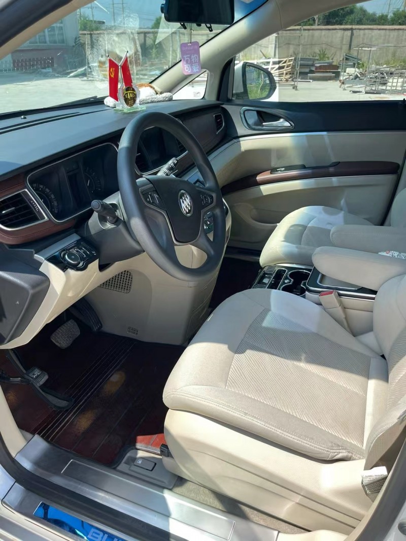 徐州19年别克GL86