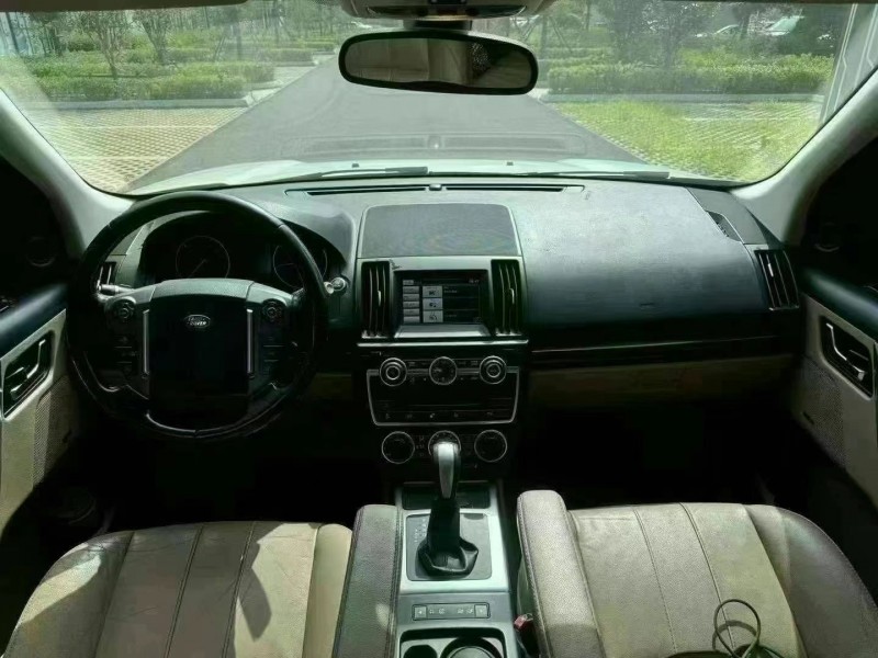 济宁15年路虎神行者5